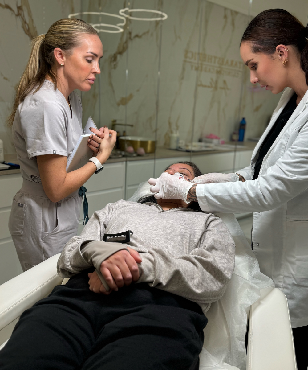 Ana Kolosowska – Award-Winning Aesthetic Specialist